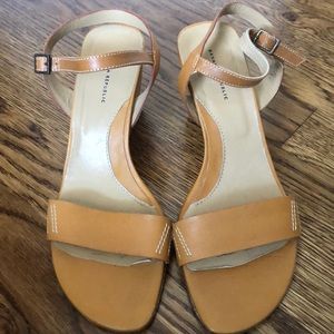 Banana Republic wedges size 6 1/2